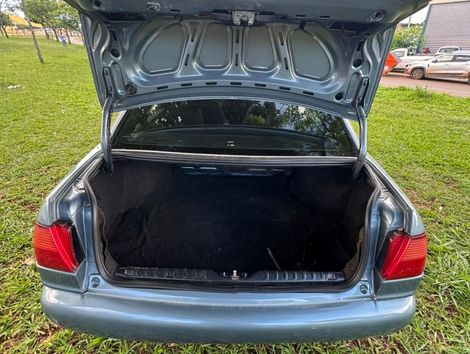 VolksWagen Santana 2.0 Mi 2p e 4p