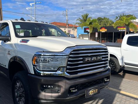 RAM 3500 LIMITED LONGHORN 6.7 TB CD Diesel