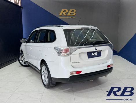 Mitsubishi OUTLANDER 2.0 16V 160cv Aut.