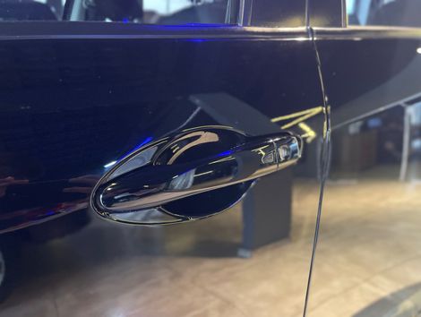 Nissan VERSA Advance 1.6 16V Flex Aut.