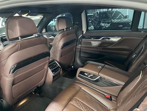 BMW 745Le M Sport Sedan 3.0 V6 Aut. (Híb.)