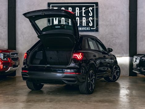 Audi Q3 Perf. Black 2.0 TFSI Tiptr. Quattro