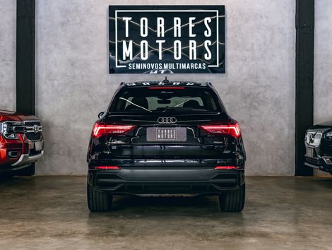 Audi Q3 Perf. Black 2.0 TFSI Tiptr. Quattro