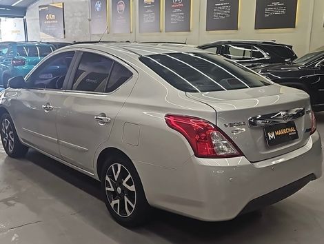 Nissan VERSA SL 1.6 16V FlexStart 4p Aut.