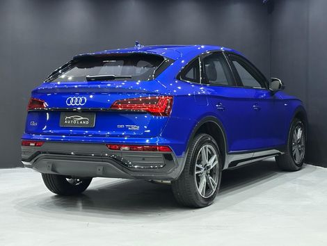 Audi Q5 S-Line Black 2.0 TFSI Quat. S-Tronic