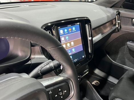 Volvo C40 Recharge Plus (Elétrico)