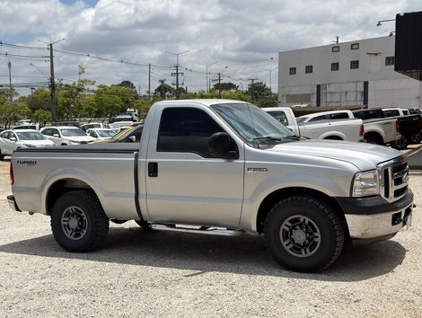 Ford F-250 XLT 3.9 4x2 Diesel TB