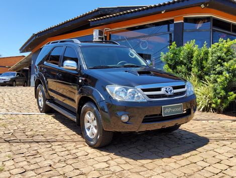 Toyota Hilux SW4 4x4 3.0 8V TB Diesel