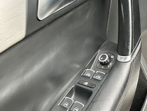 VolksWagen Passat TB 2.0 FSI/TSI 211cv Tiptronic 4p