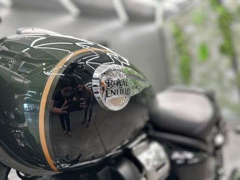 Royal Enfield Super Meteor 650 Interstellar