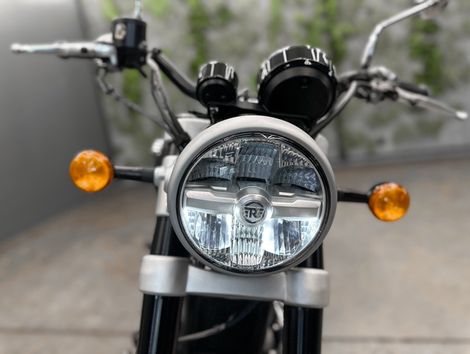 Royal Enfield Super Meteor 650 Interstellar