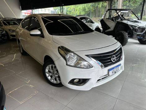Nissan VERSA SV 1.6 16V FlexStart 4p Aut.