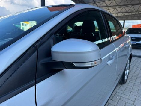 Ford Focus 2.0 16V/SE/SE Plus Flex 5p Aut.