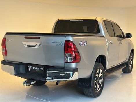 Toyota Hilux CD SRV 4x4 2.8 TDI Diesel Aut.
