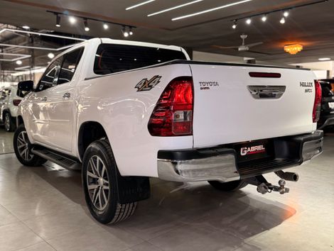 Toyota Hilux CD SRX 4x4 2.8 TDI 16V Diesel Aut.