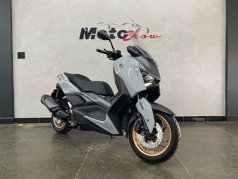 YAMAHA XMAX 300 CONNECTED 