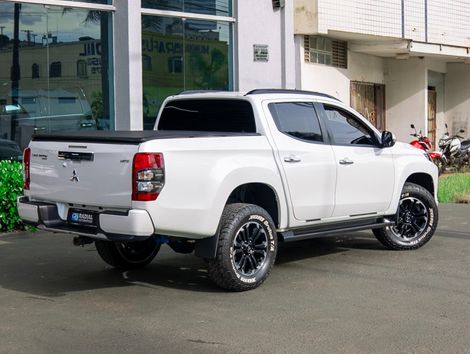 Mitsubishi L200 Triton Sport HPE 2.4 CD Diesel Aut.