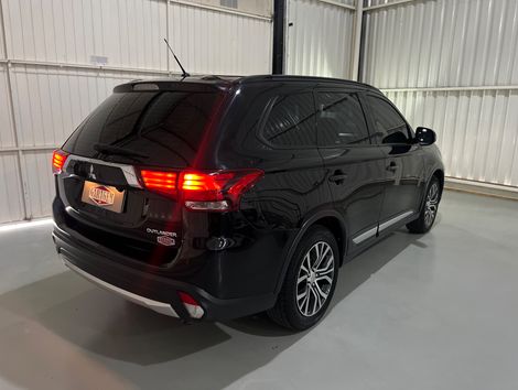 Mitsubishi OUTLANDER 2.0 16V 160cv Aut.