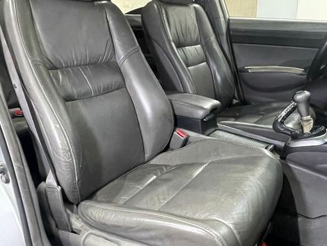 Honda Civic Sedan LXS 1.8/1.8 Flex 16V Mec. 4p