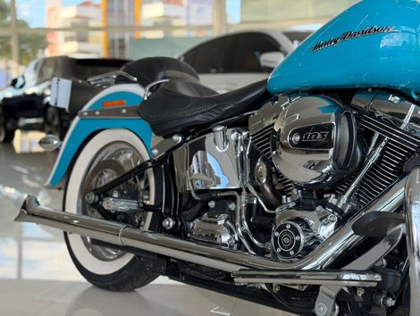 Harley SOFTAIL DELUXE  FLSTN