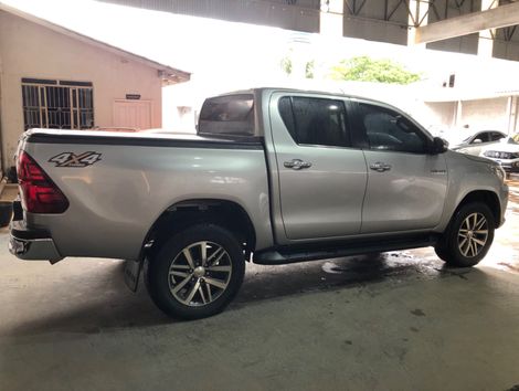 Toyota Hilux CD SRX 4x4 2.8 TDI 16V Diesel Aut.