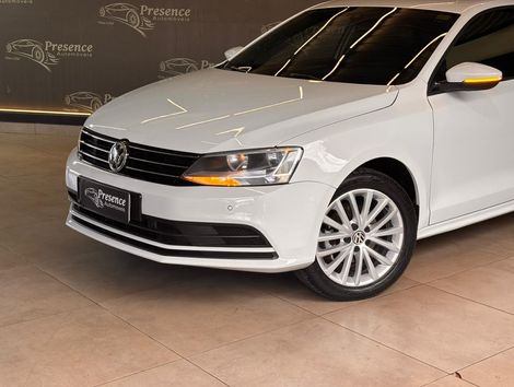 VolksWagen JETTA Comfortline 2.0 T.Flex 8V 4p Tipt.