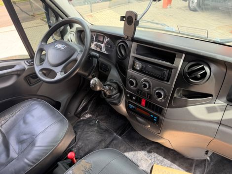 IVECO DAILY TRUCK CHAS. 70C17 2p (dies.)(E5)