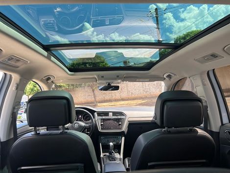 VolksWagen TIGUAN Allspac Comf 250 TSI 1.4 Flex