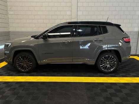 Jeep S T270 1.3 TB 4x2