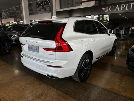 Volvo XC 60 T-8 MOMENTUM 2.0 (Híbrido)