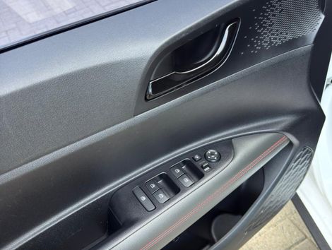 Hyundai HB20X Diamond Plus 1.6 Flex 16V Aut.