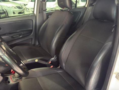 VolksWagen Fox Rock in Rio 1.6 Mi Total Flex 8V 5p