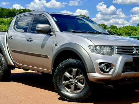 Mitsubishi L200 Triton HPE 3.2 CD TB Int.Diesel Aut