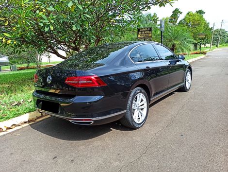 VolksWagen Passat Highline 2.0 TSI 220cv Tip.