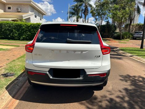 Volvo XC 40 T-5 MOMENTUM 2.0 252cv AWD