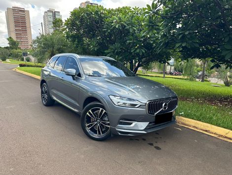  2.0 T8 Hybrid Momentum AWD Geartronic