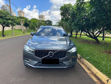  2.0 T8 Hybrid Momentum AWD Geartronic