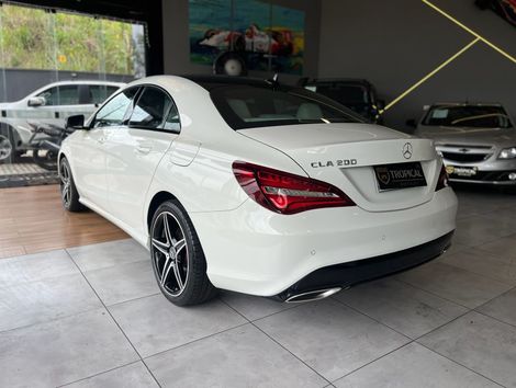 Mercedes CLA-200 1.6 TB 16V Flex Aut.