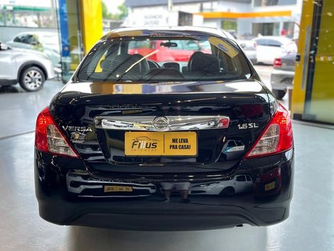 Nissan VERSA SL 1.6 16V FlexStart 4p Aut.