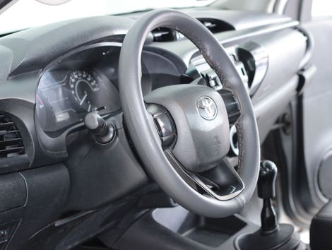 Toyota Hilux CD 4x4 2.8 Diesel Mec.