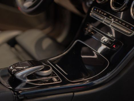 Mercedes C-200 Avantgarde 2.0 TB 16V 184cv Aut.