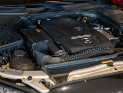 Mercedes C-200 Avantgarde 2.0 TB 16V 184cv Aut.