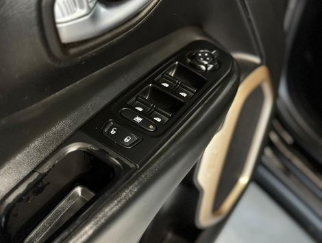 Jeep Renegade Longitude 1.8 4x2 Flex 16V Aut.