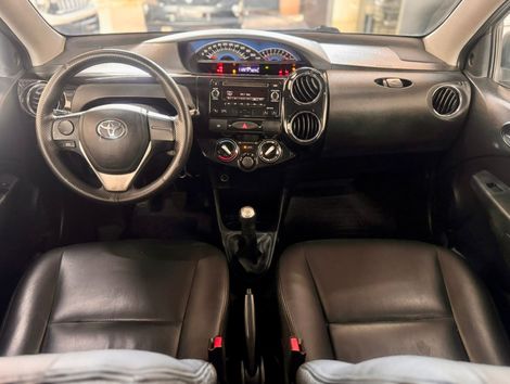 Toyota ETIOS XLS Sedan 1.5 Flex 16V 4p Mec.