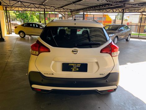 Nissan KICKS SV 1.6 16V FlexStar 5p Aut.