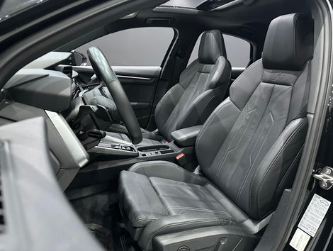 Audi A3 Sed.Perf. Black 2.0 TFSI S-tr. (Hib.)