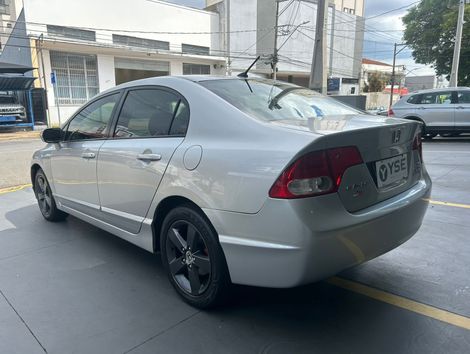Honda Civic Sedan LXS 1.8/1.8 Flex 16V Aut. 4p