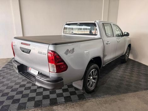 Toyota Hilux CD 4x4 2.8 Diesel Mec.