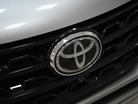 Toyota Hilux SW4 SRX 4x4 2.8 TDI 16V Dies. Aut.