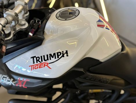 TRIUMPH TIGER 800 XC